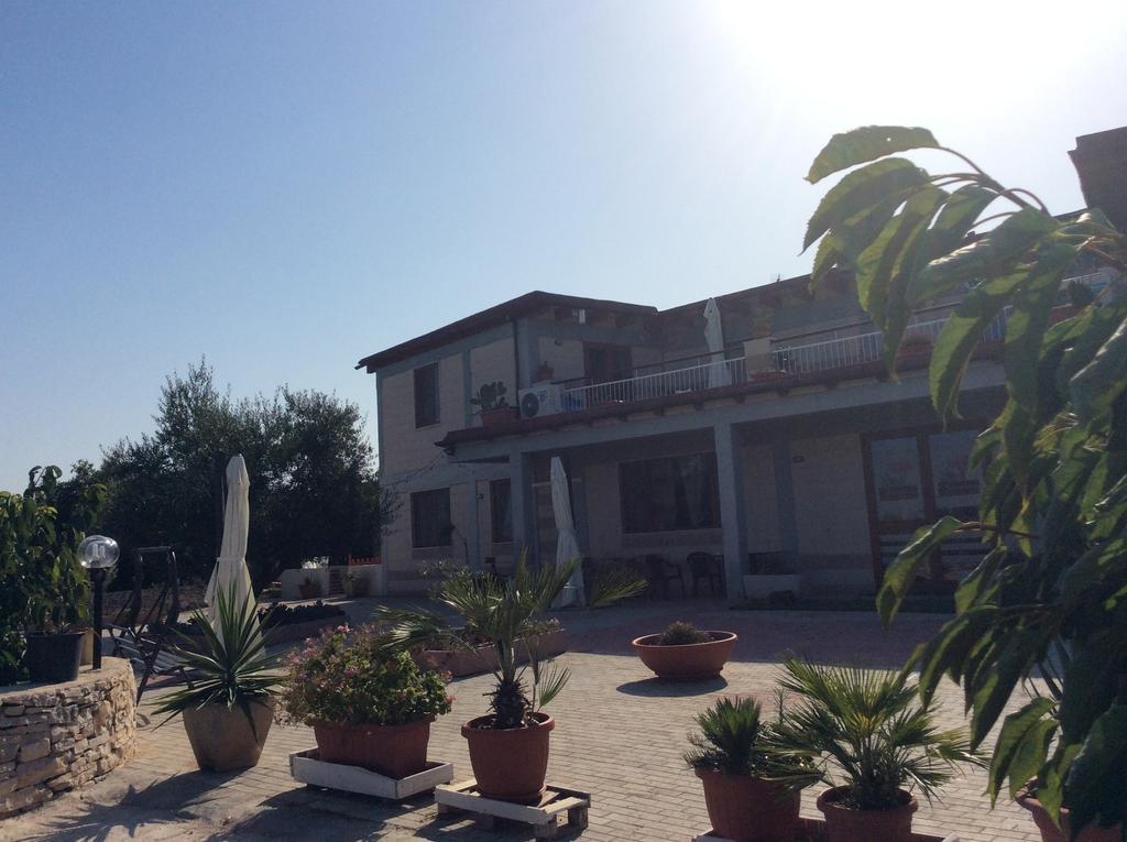Agriturismo La Ferrovia Molfetta Exteriör bild